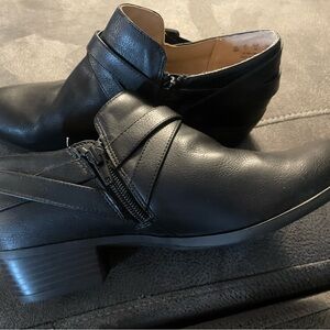 Life Stride Black Ankle Boots